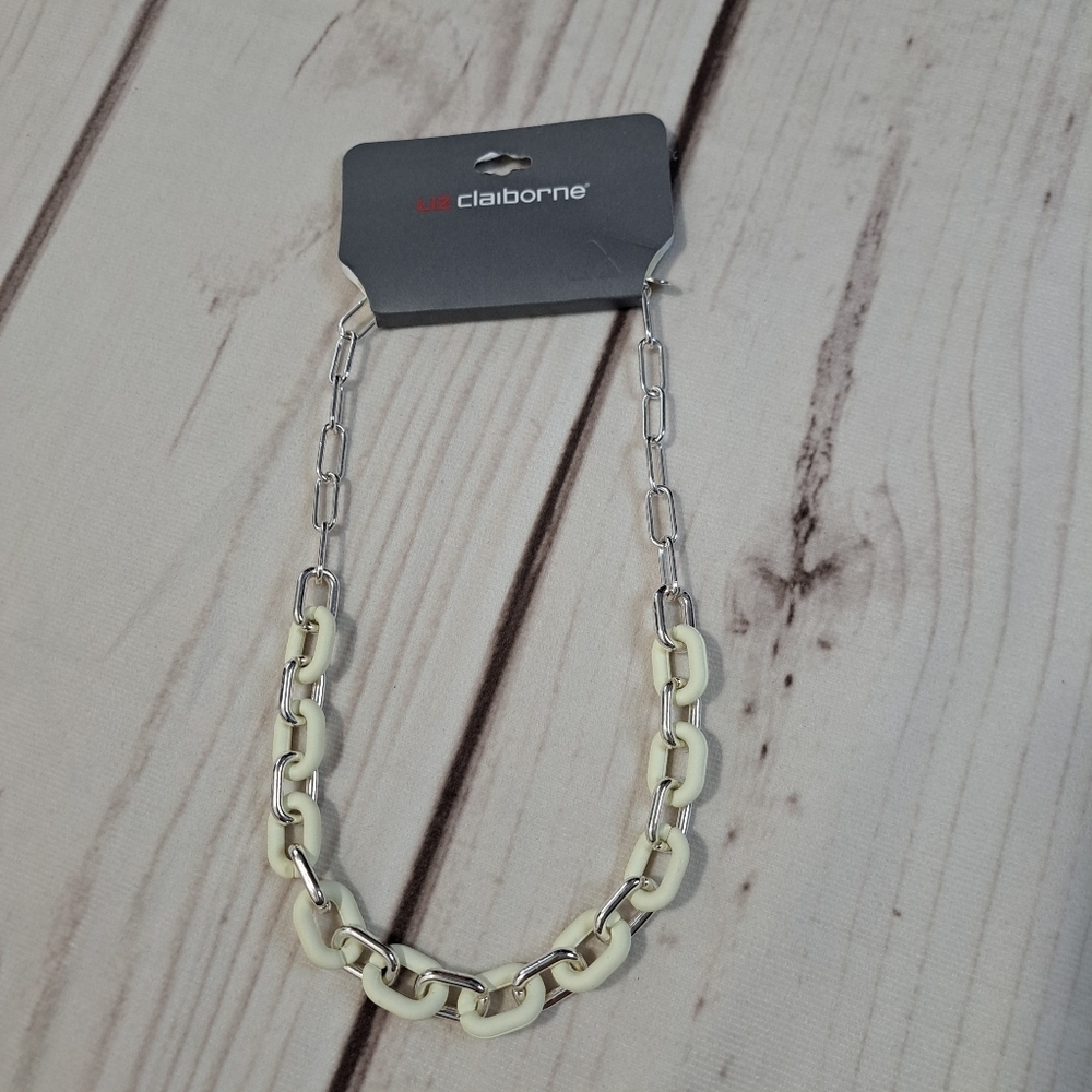 Liz Claiborne Chunky Chain Necklace